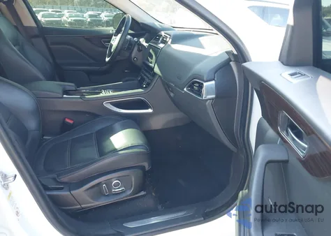 2020 Jaguar F-Pace Prestige P300 Awd Automatic z USA, uszkodzony, nr VIN SADCK2GX4LA647381